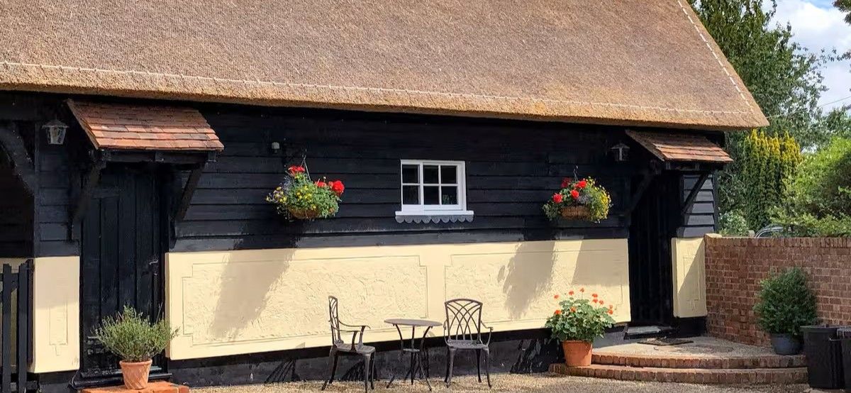 Lake House Cottage